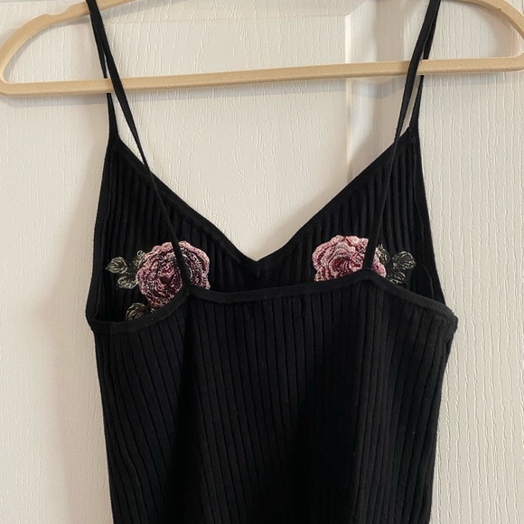 Kendall and Kylie tank top with floral embroidery - Picture 3 of 4